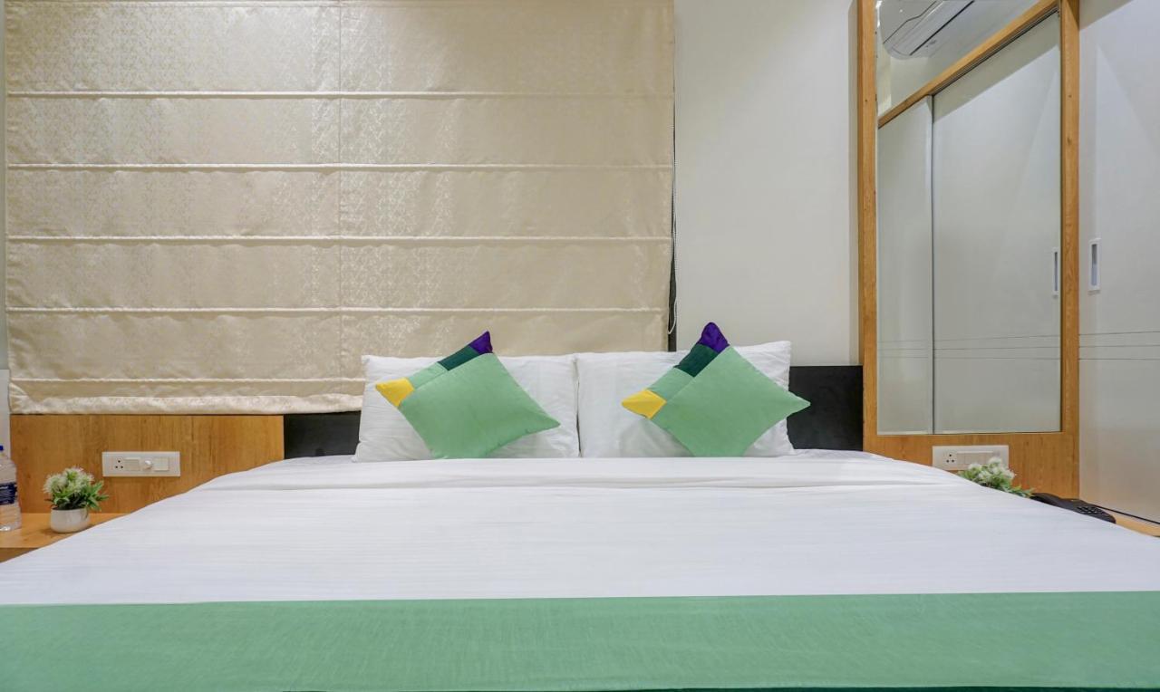 Hotel Treebo The Utsav, Nashik Exterior foto
